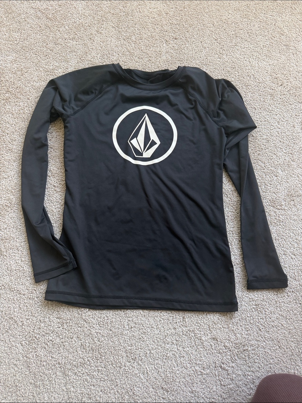 Volcom Black Long-Sleeve Logo Rash Guard Top